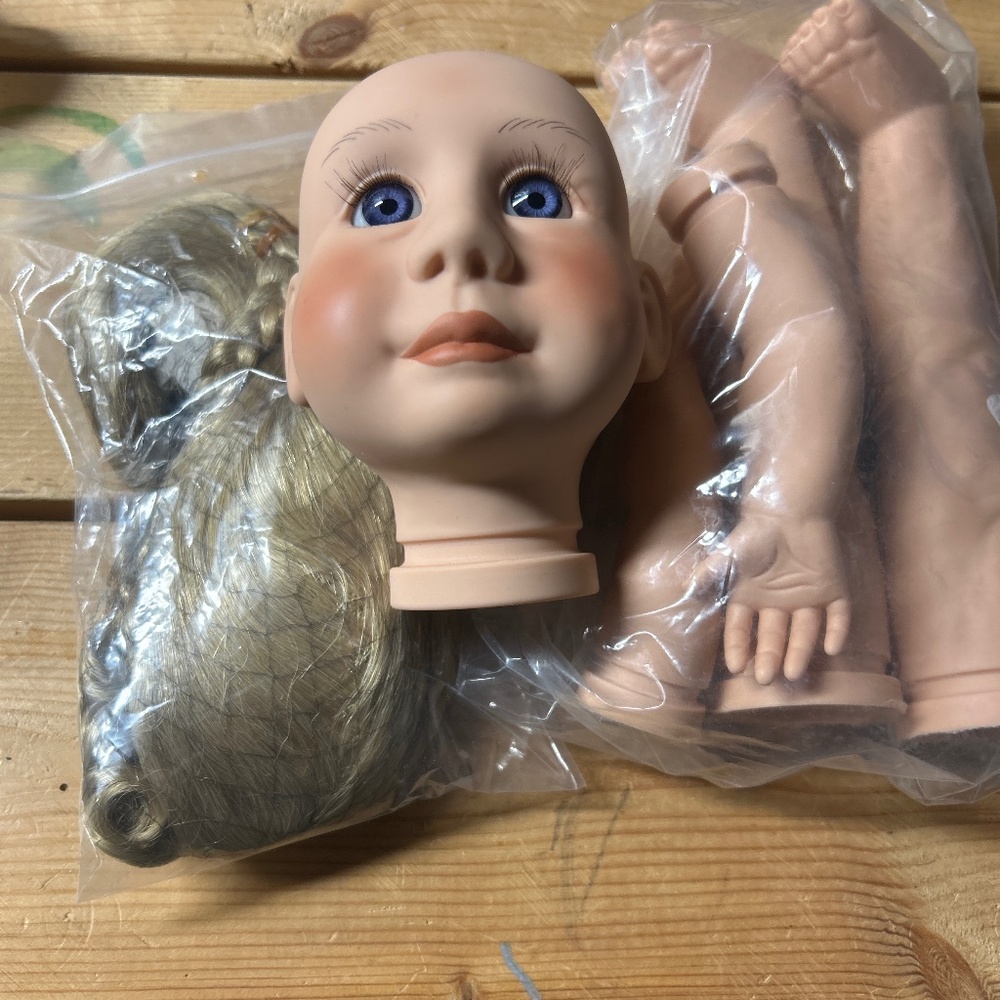 Lee Middleton Parochial Pal Doll Kit Patti Olah Unassembled